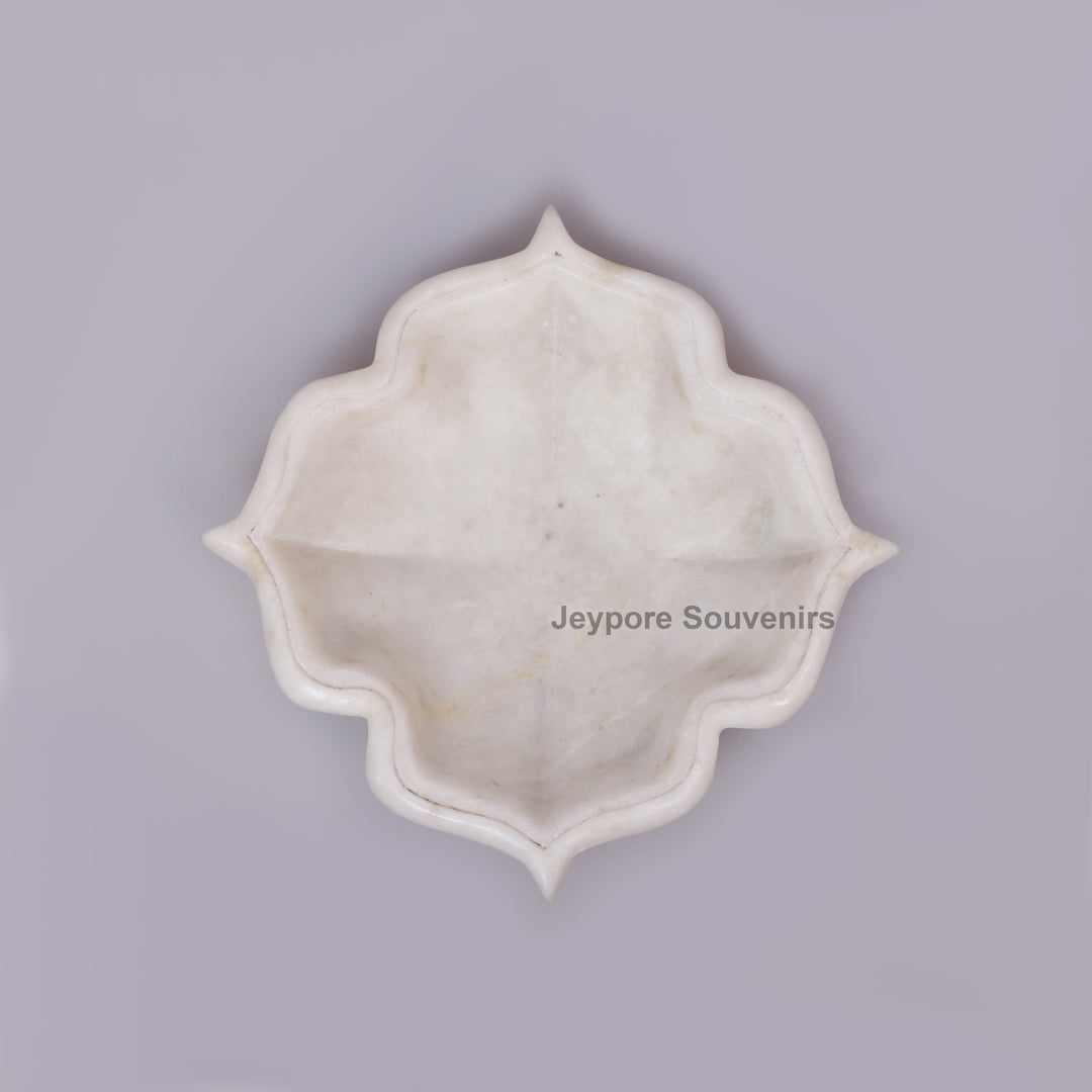 Handcrafted White Marble Clover-Shaped Urli Bowl