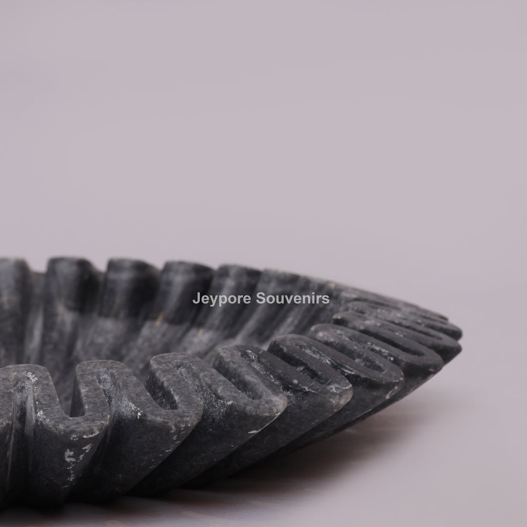 Handcrafted Black Marble Fluted Urli Bowl with Scalloped Ruffled Edge