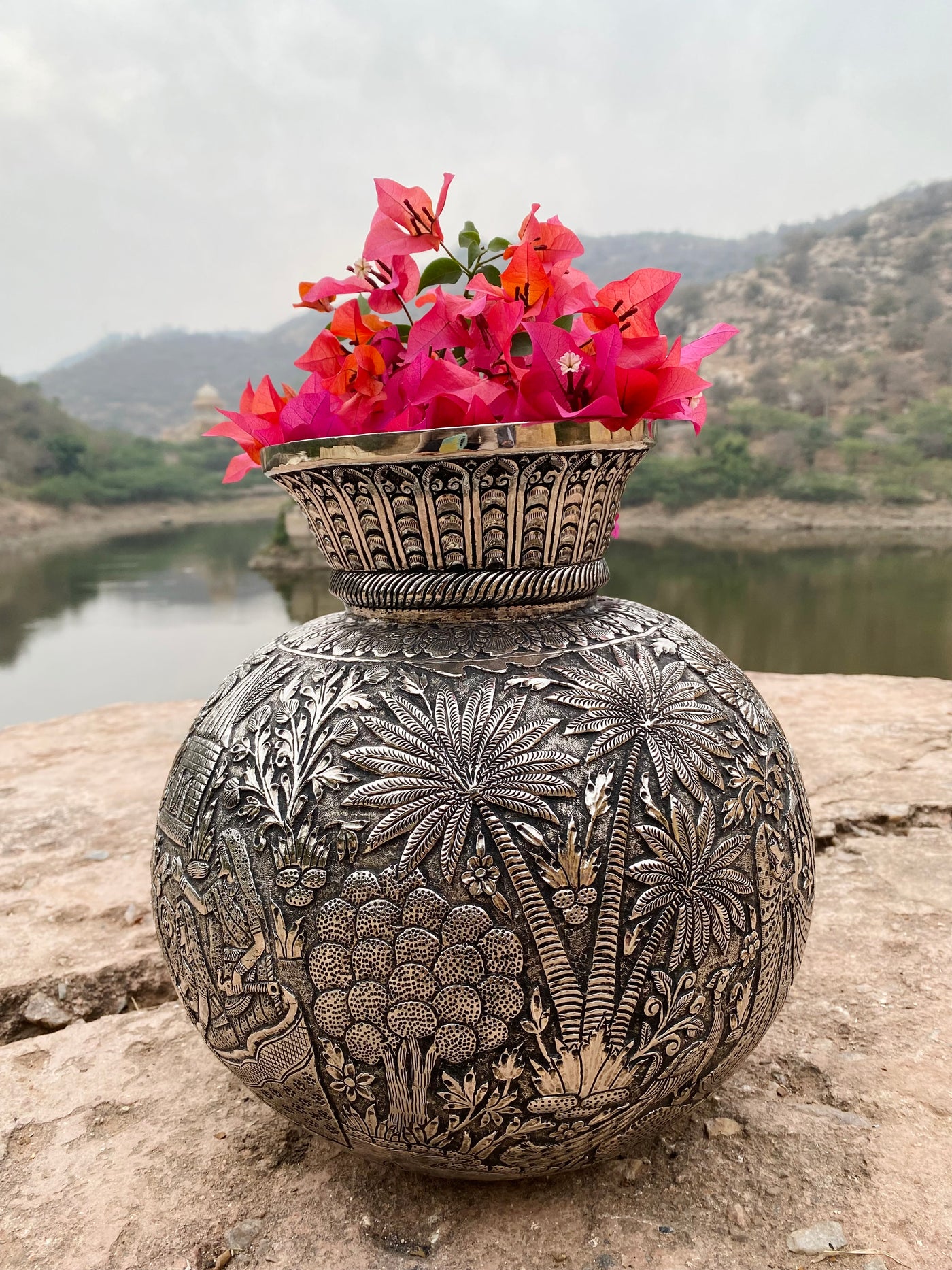 Silver Hand Carved Vase depicting Radha and Krishna