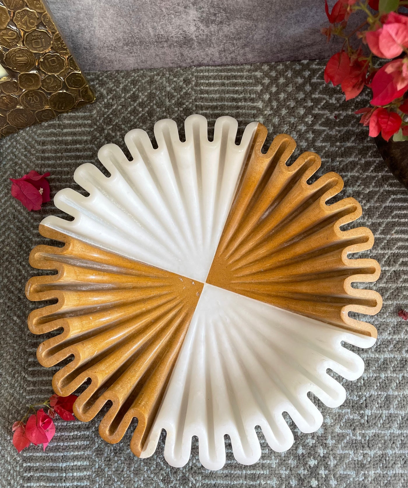 Ruffled Marble Bowl in Mustard and White Marble