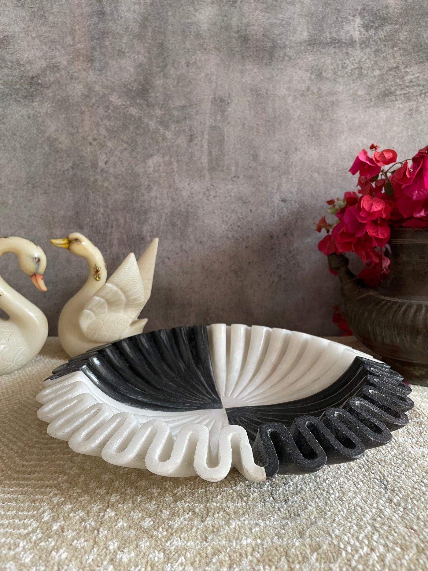 Ruffled Marble Bowl in Black and White Marble