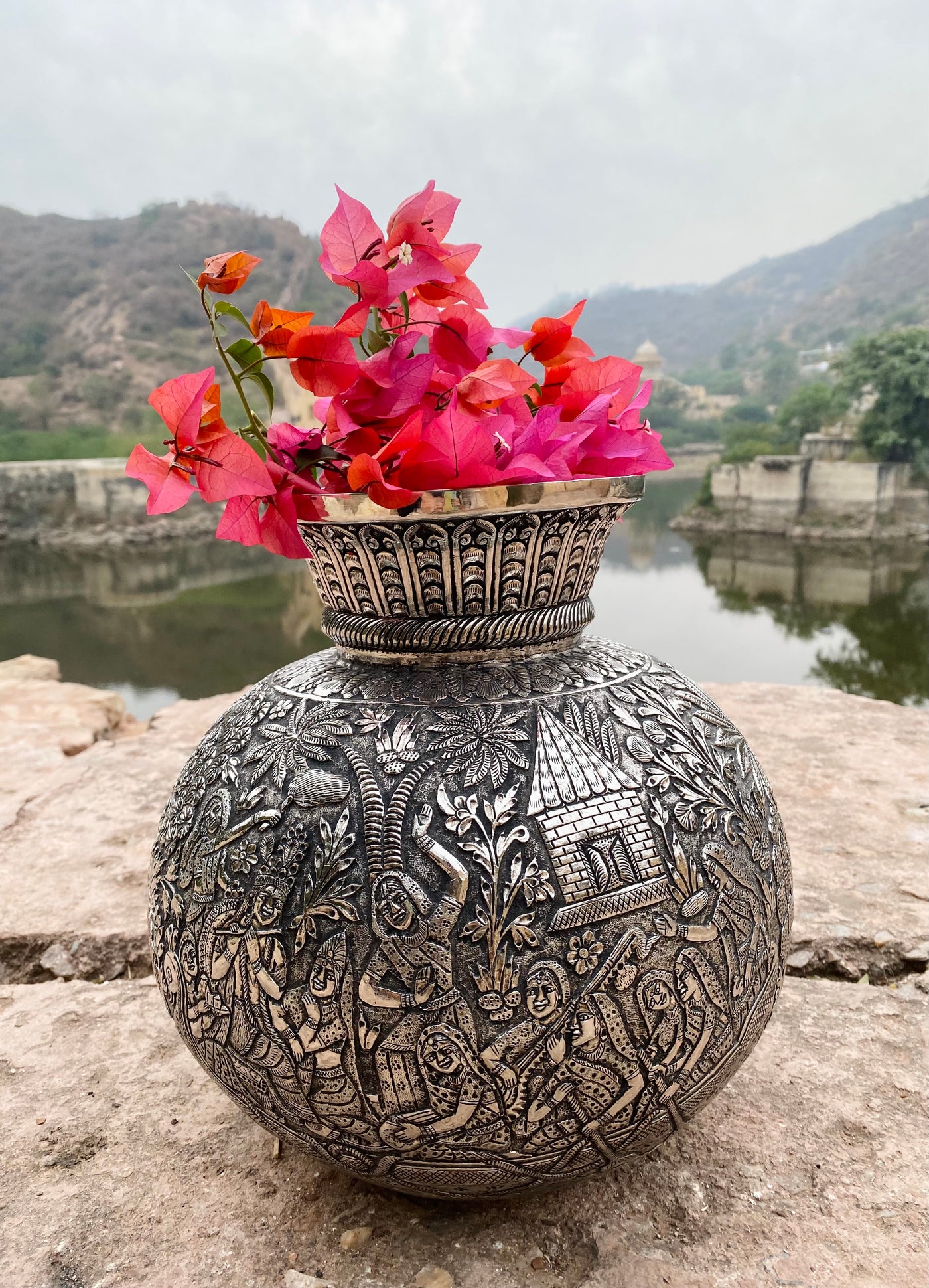 Silver Hand Carved Vase depicting Radha and Krishna