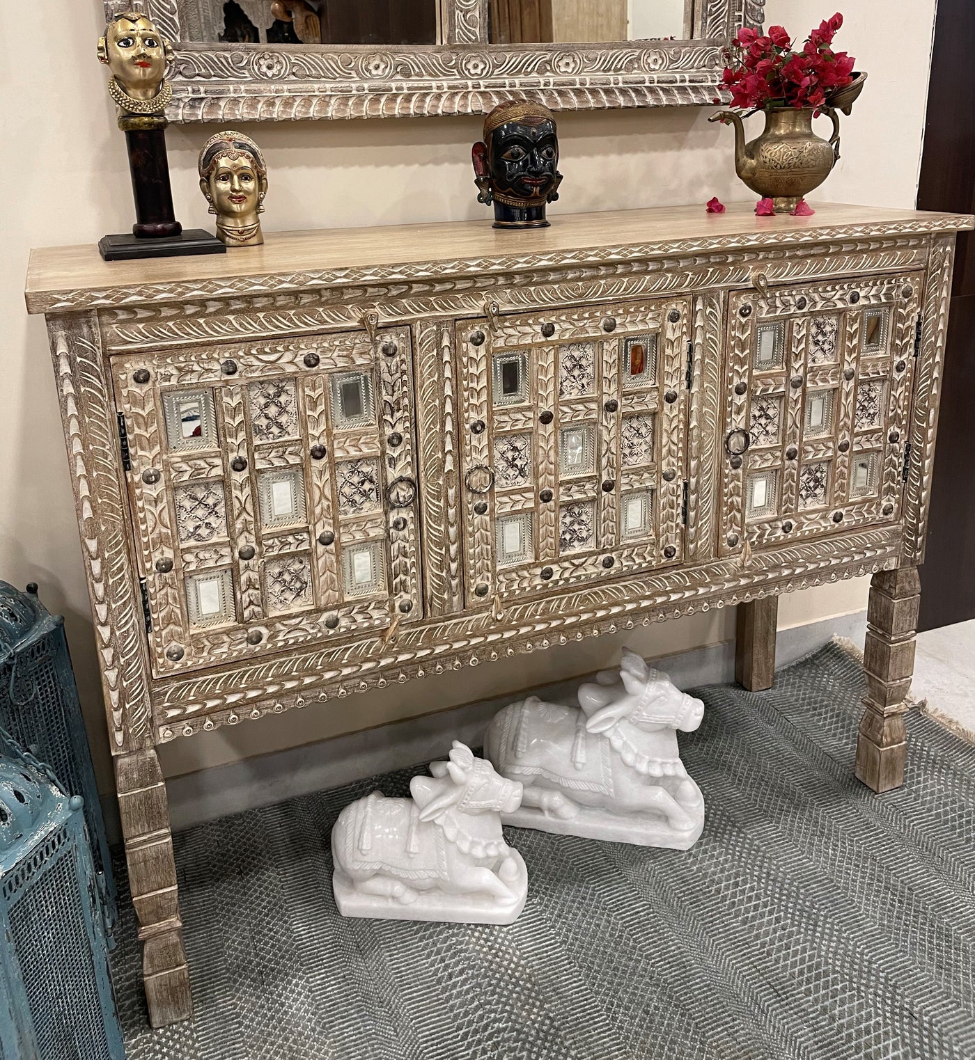 Distressed Natural Finish Damchiya/Console Table